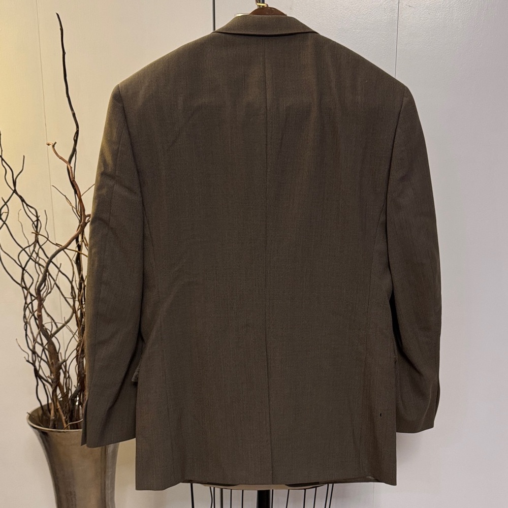 Elegant Men's Brown Suit - Picture 5 of 12